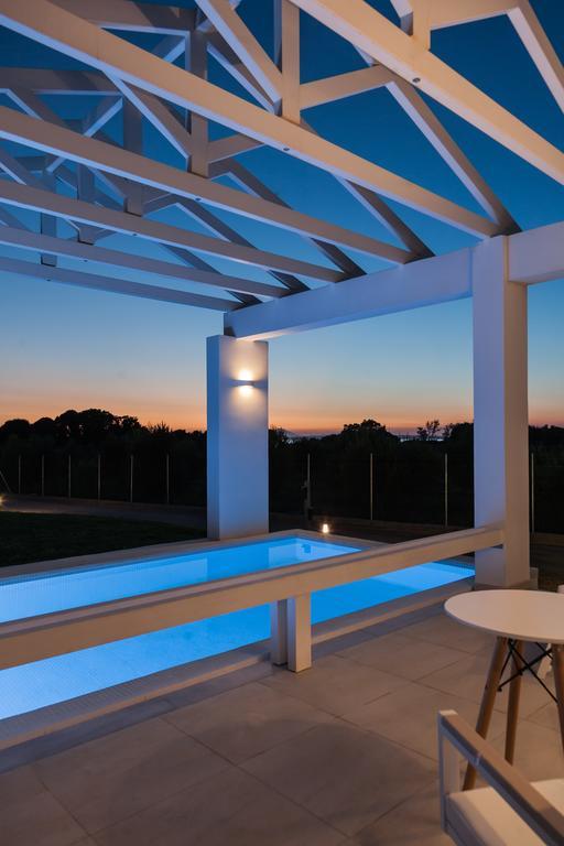 White Villas Douneika  Zewnętrze zdjęcie
